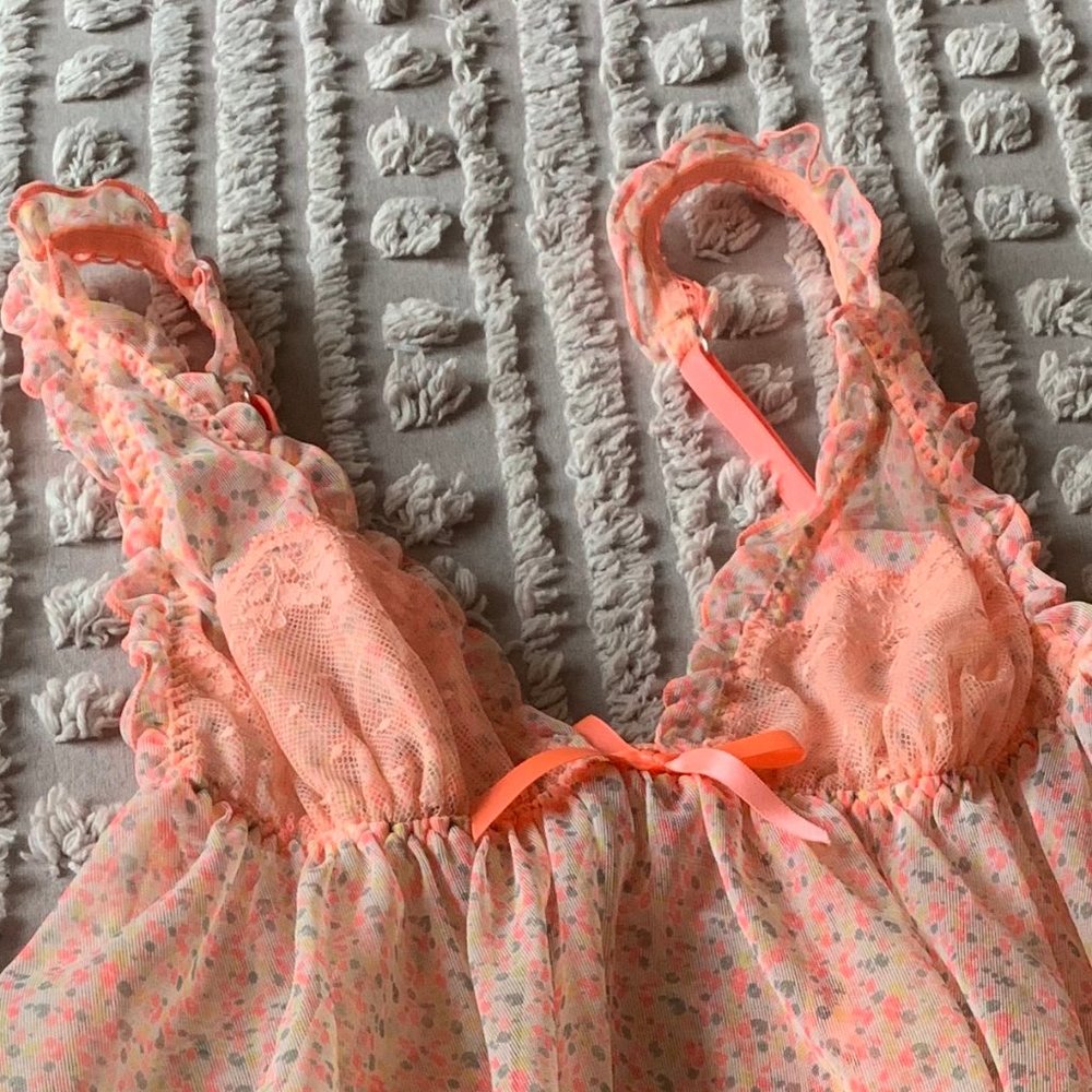 Victoria's Secret ruffled baby doll set